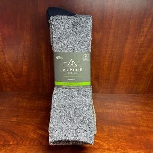 Alpine Design Men's Performance Hiking Socks - 4 Pack.      NEW